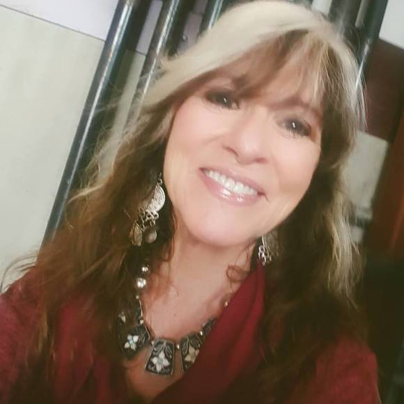 Meet your Posher, Trudy - Picture 1 of 1